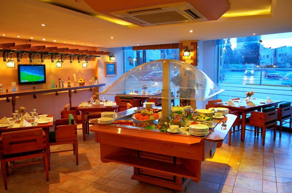 Belle Vue Hotel Аман Екстериор снимка